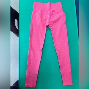 NEW!! Woman’s L Pink Coral